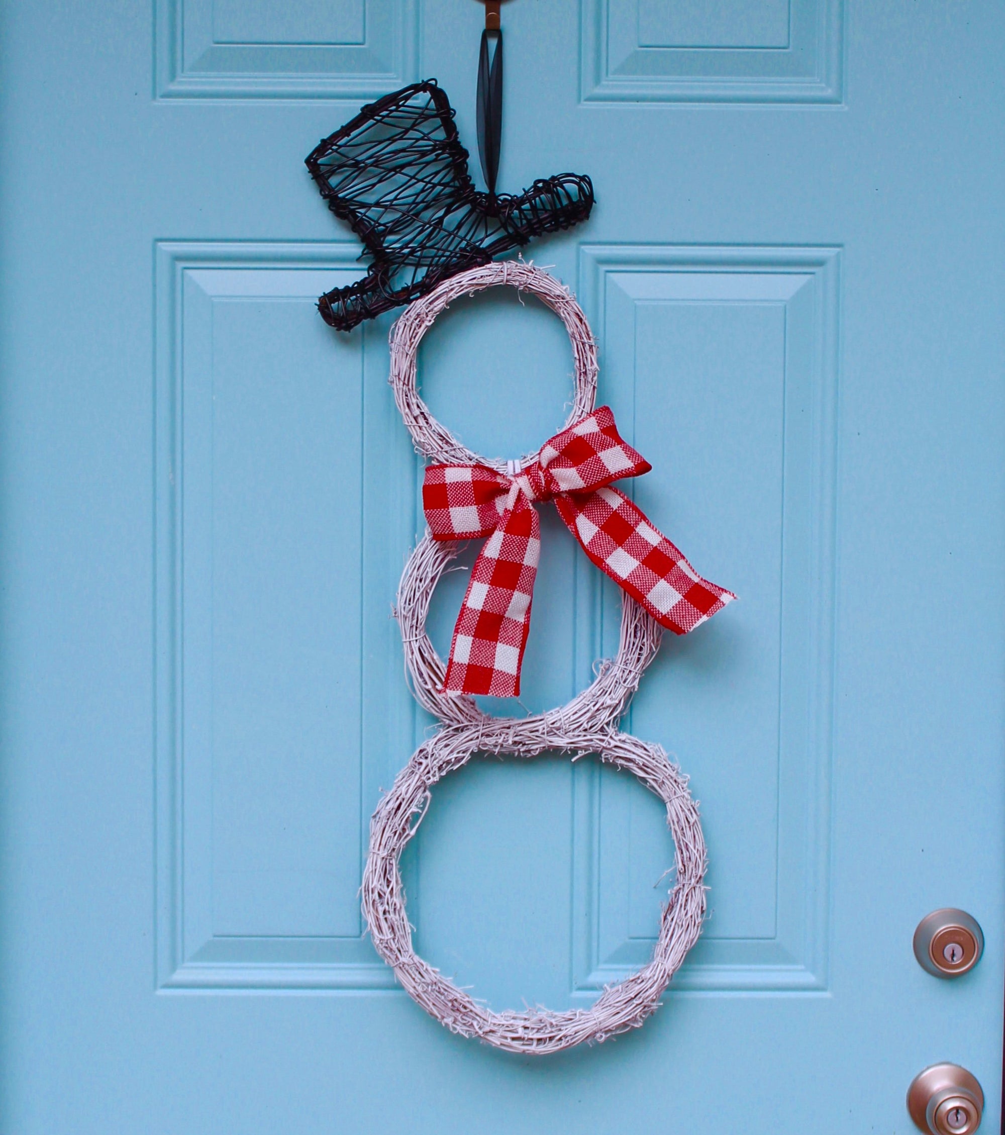 White Grapevine Snowman Wreath