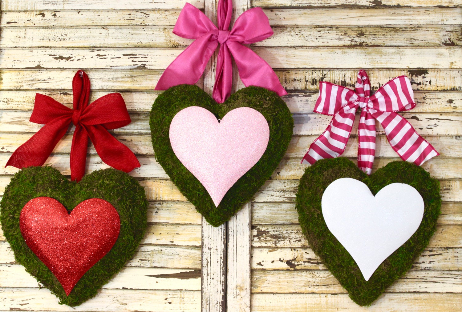 Glitter Moss Heart Door Hanger