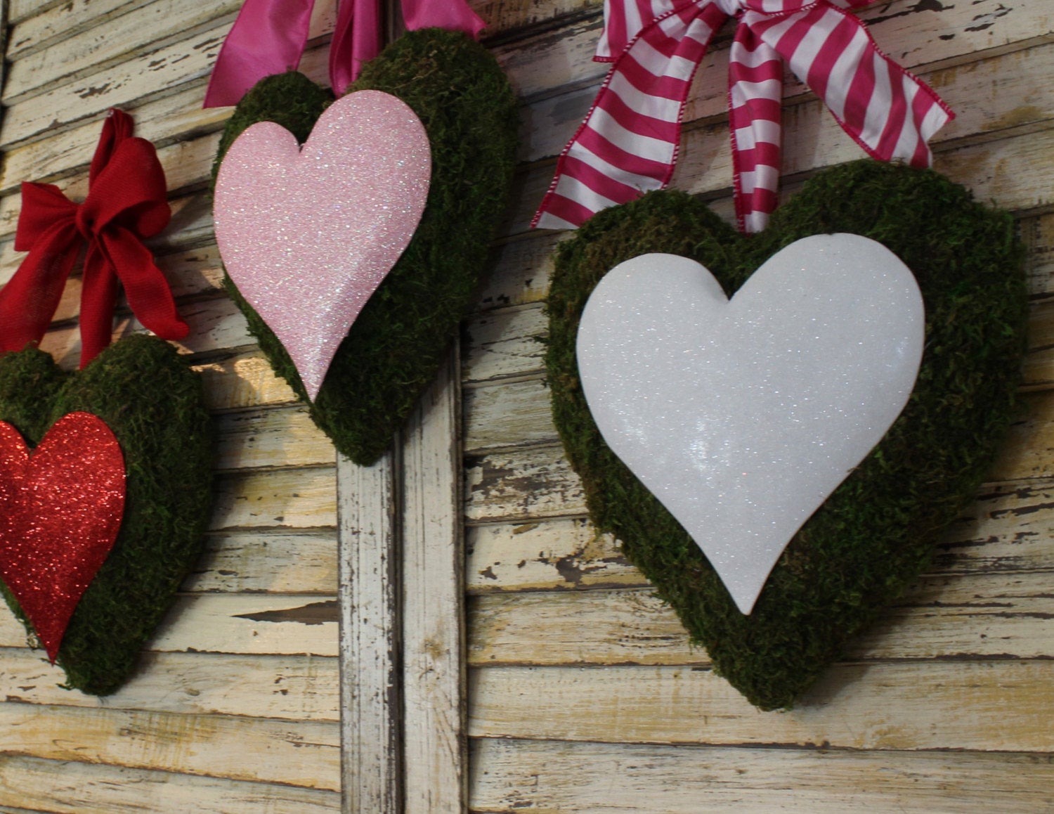 Glitter Moss Heart Door Hanger